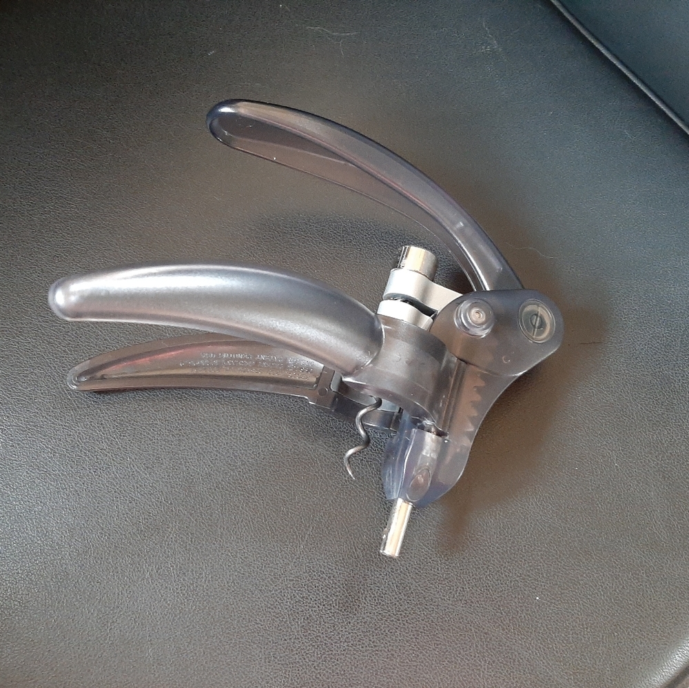 Pull-it lever corkscrew NWOT